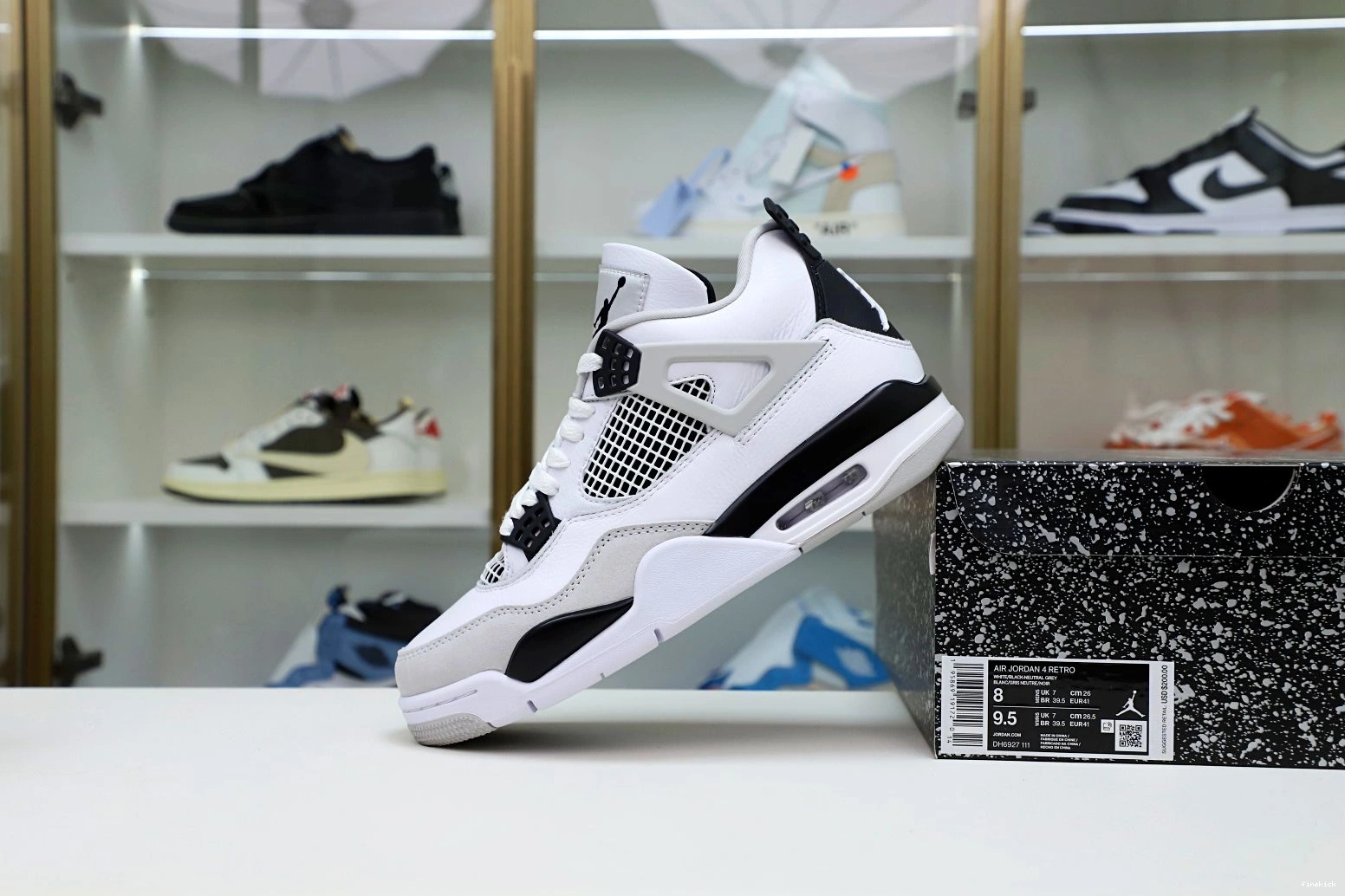 MILITARY AIR BLACK 4 JORDAN 0302